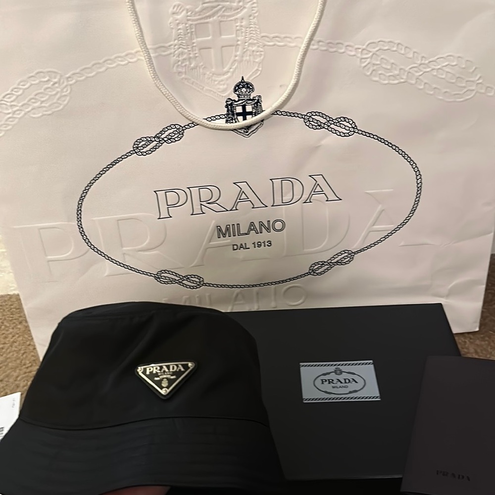 Re-Nylon bucket hat 100% Authentic